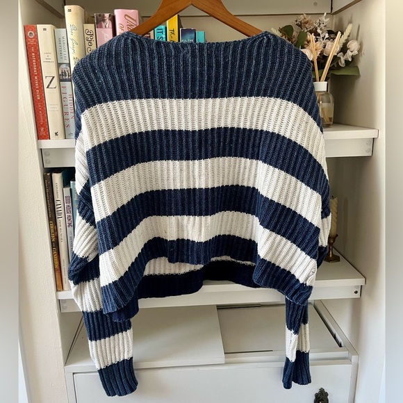 American Eagle Cropped Striped Sweater - Picture 2 of 3